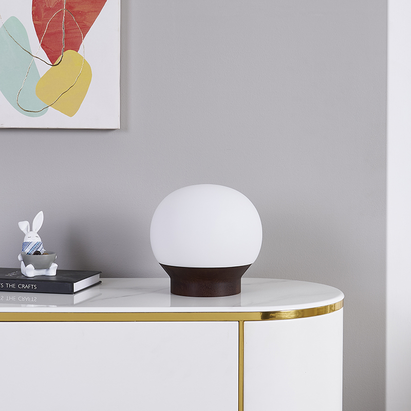 Solid wood LED lamp-2