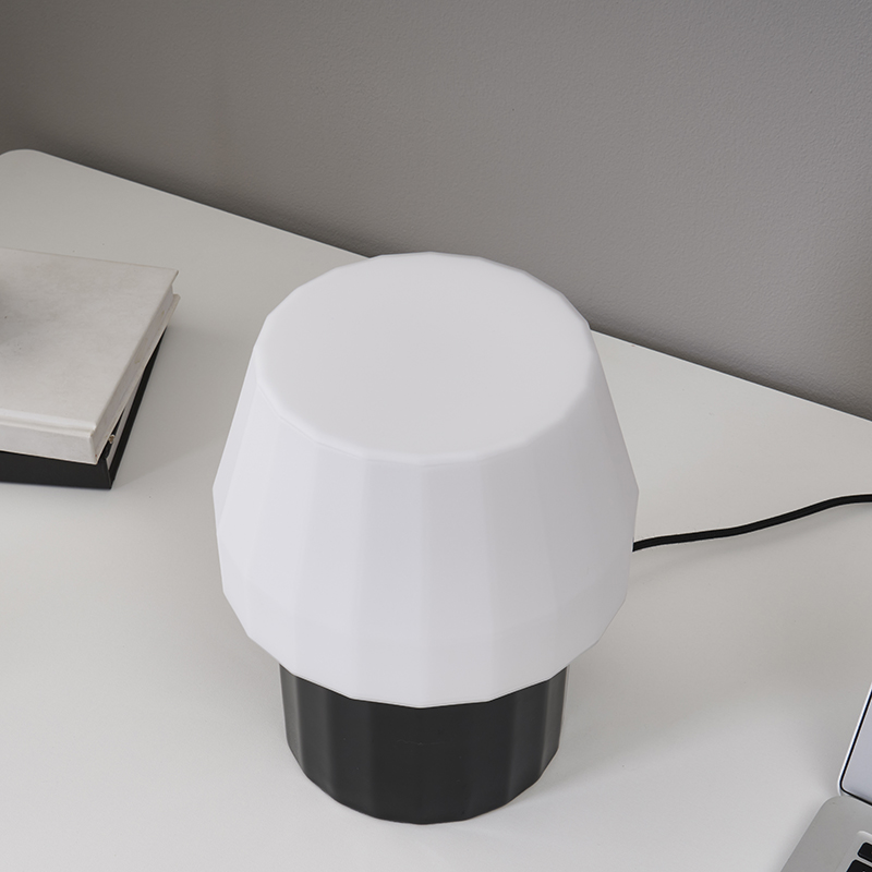Black ceramic table lamp-7