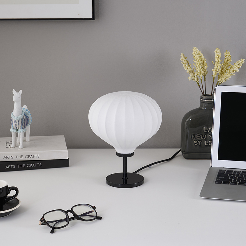 Cocoon Resin Table Lamp-4