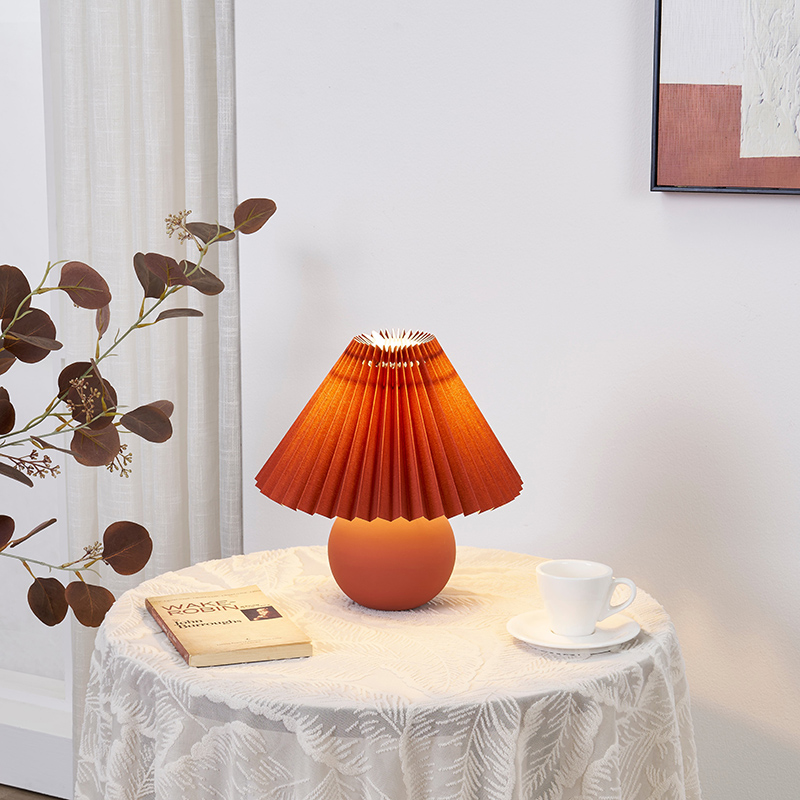 Small Ceramic Table Lamp-5