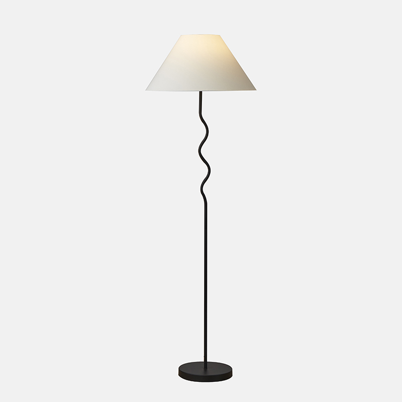 Curve Metal Lamp-1