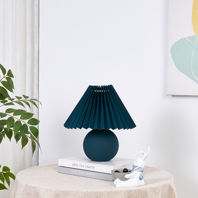 Small Ceramic Table Lamp-6