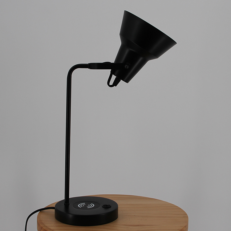 Black Metal Table Lamp-5