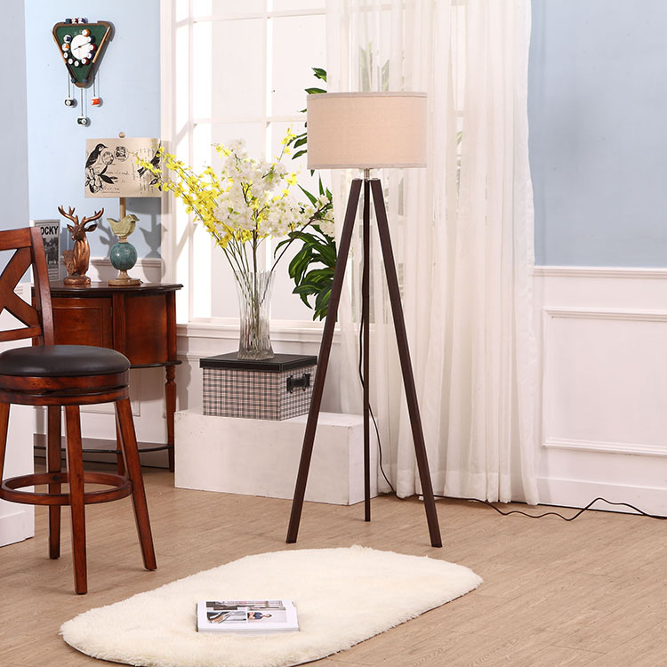 Cheap Tripod Floor Lamp 4