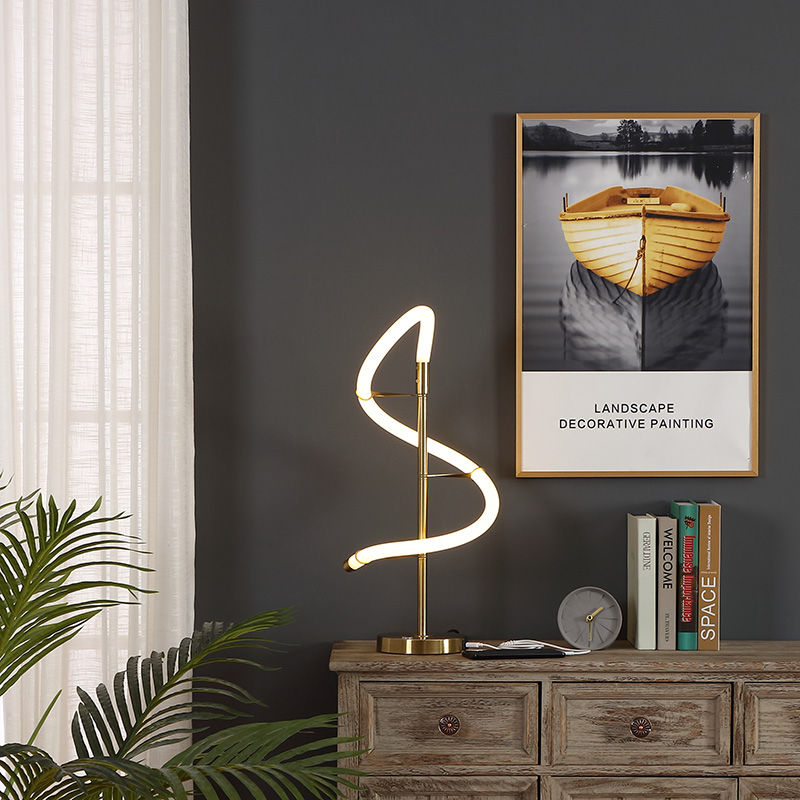 Linear Metal Table Lamp-3