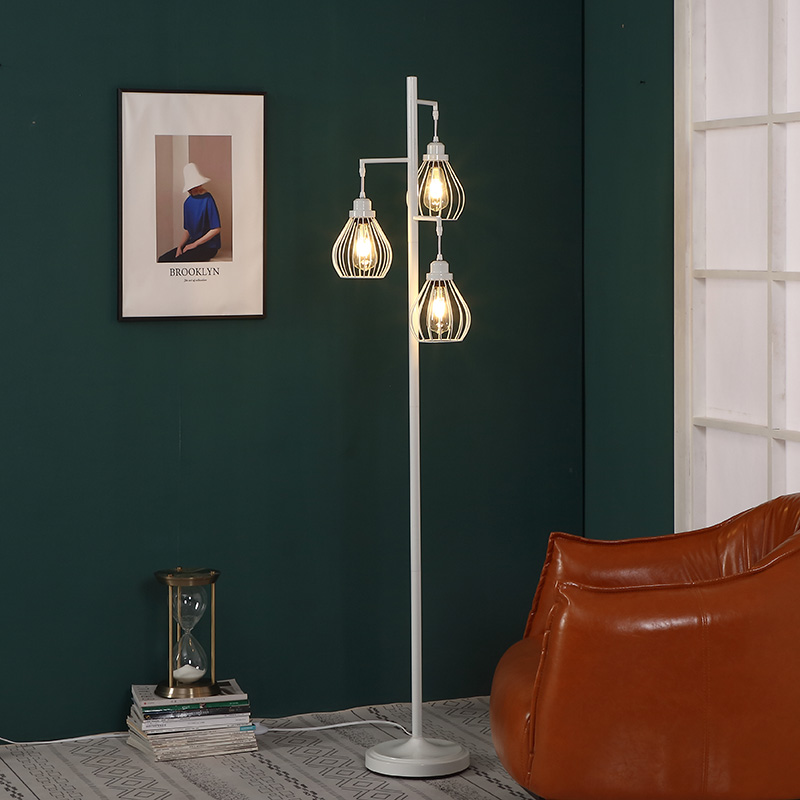 Three Heads Standng Floor Lamp-10