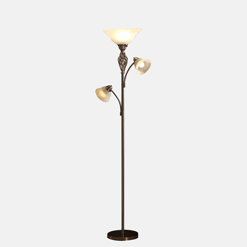 Triple-Head Floor Lamp-1