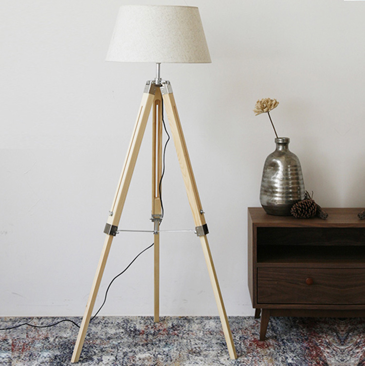 Up and down tripod floor lamp 3