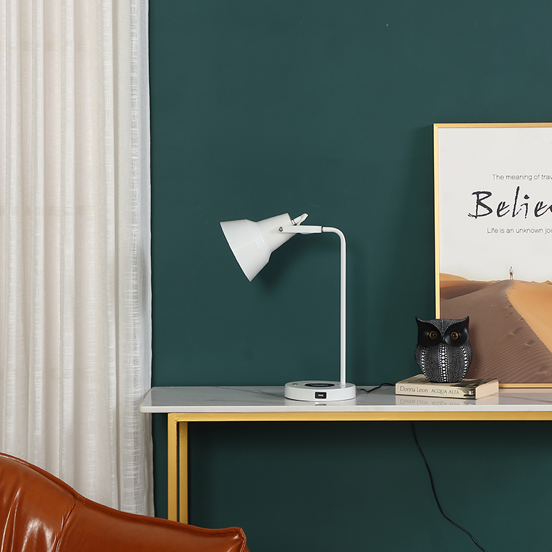 White Metal Table Lamp-3