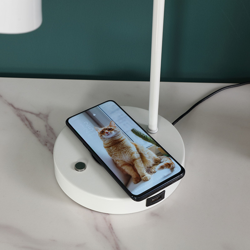 White Metal Table Lamp-4
