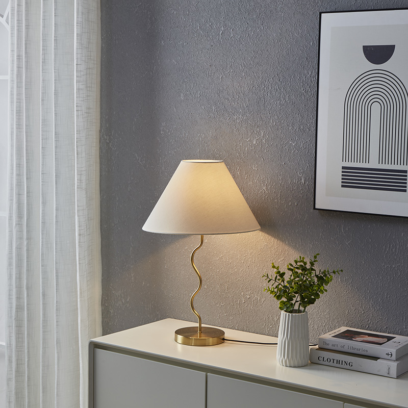 arched metal table lamp-4