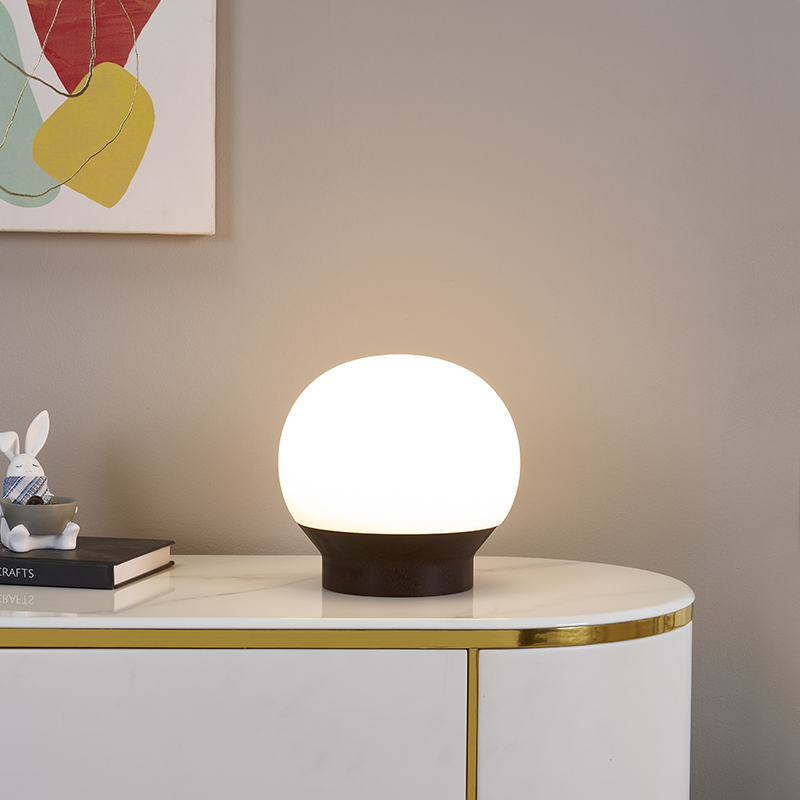 Solid wood LED lamp-4