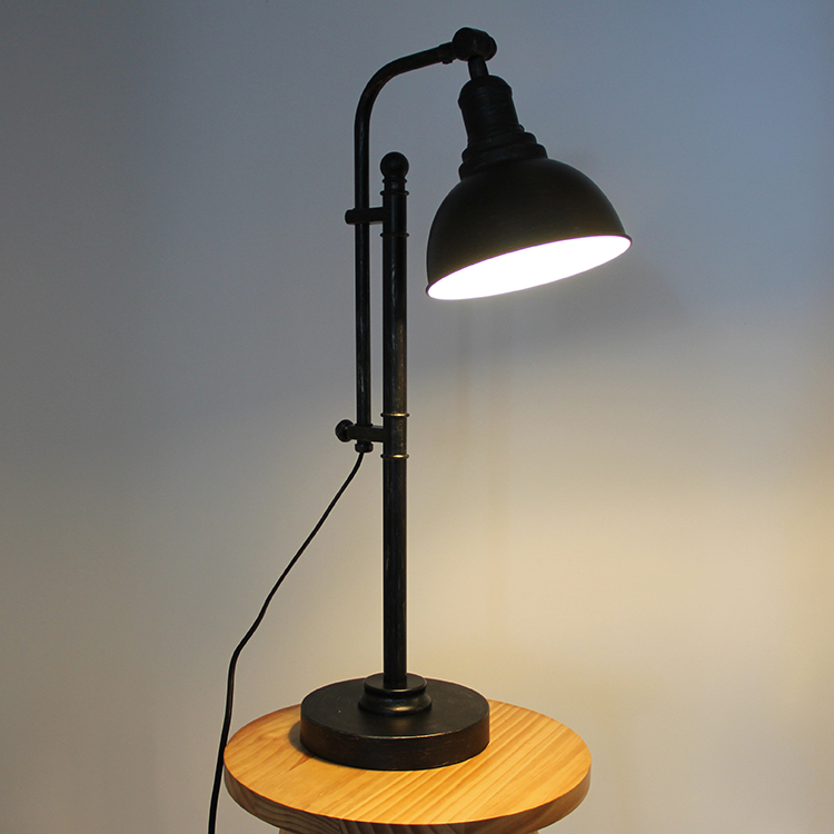 black metal table lamp-4