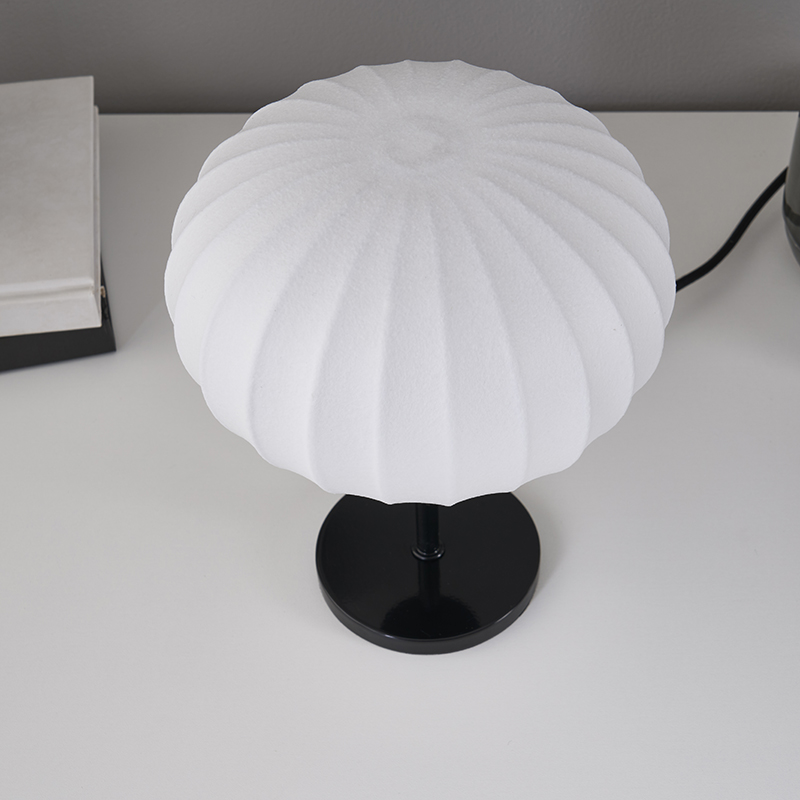 Cocoon Resin Table Lamp-8