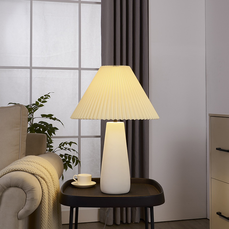 Cement Base Desk Lamp-4