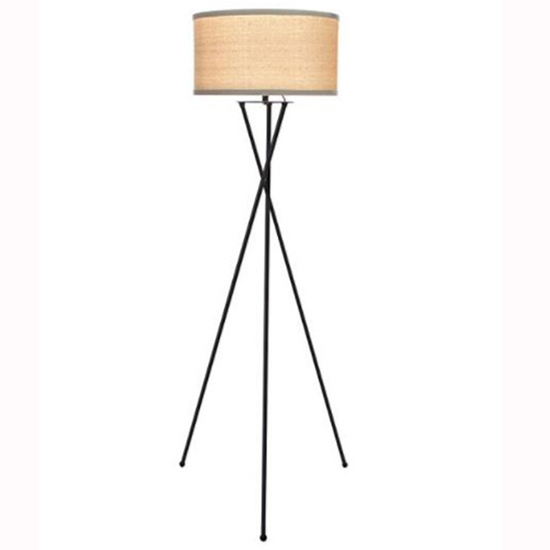 Factory Made Hot Sale Flame Effect Light Bulbs Tripod Floor Lamp